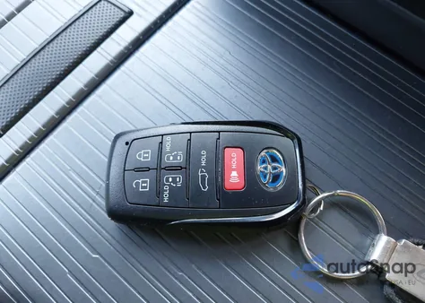 2023 Toyota Sienna Xse from USA, damaged, VIN 5TDCRKEC9PS148947